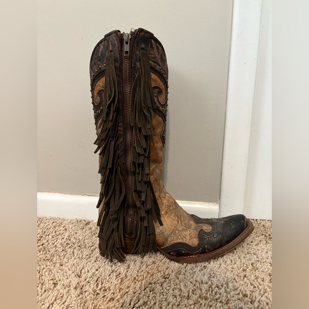 Corral fringe cowboy boots